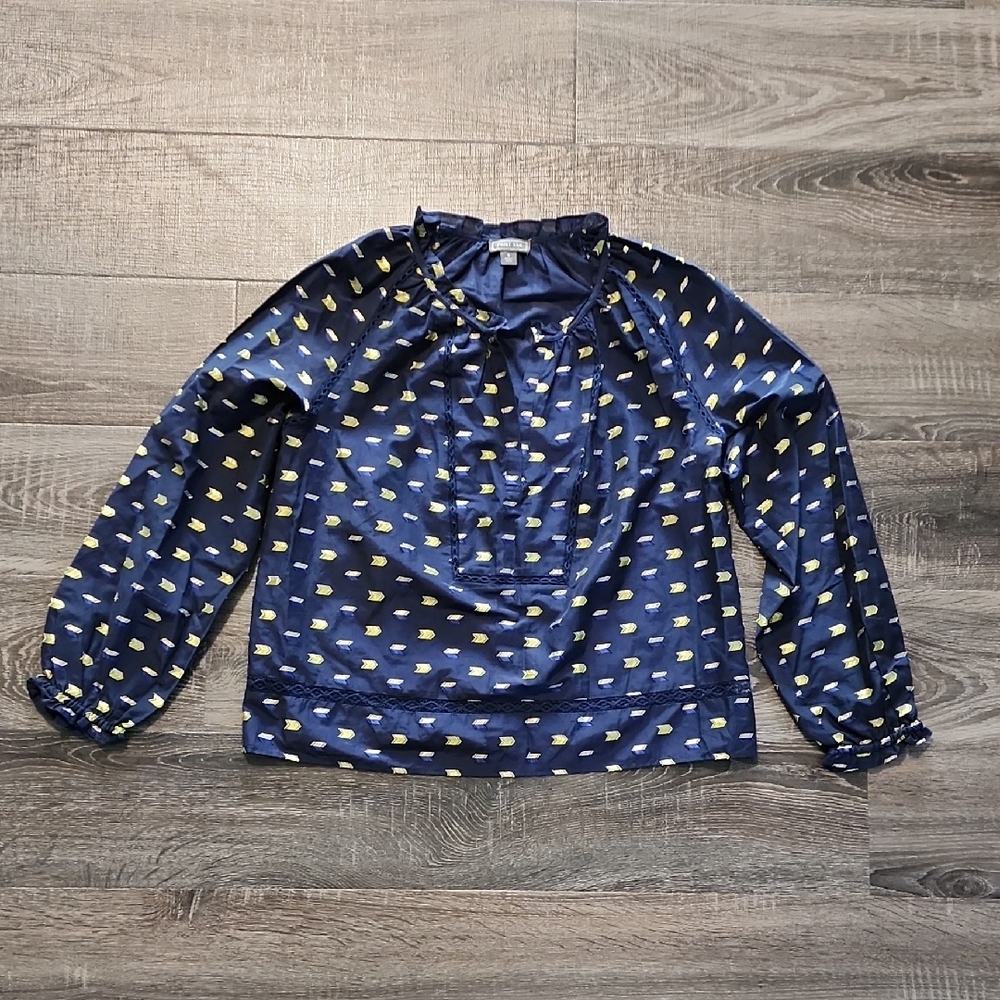 🌹 Point Sur Embroidered Blouse 🌹